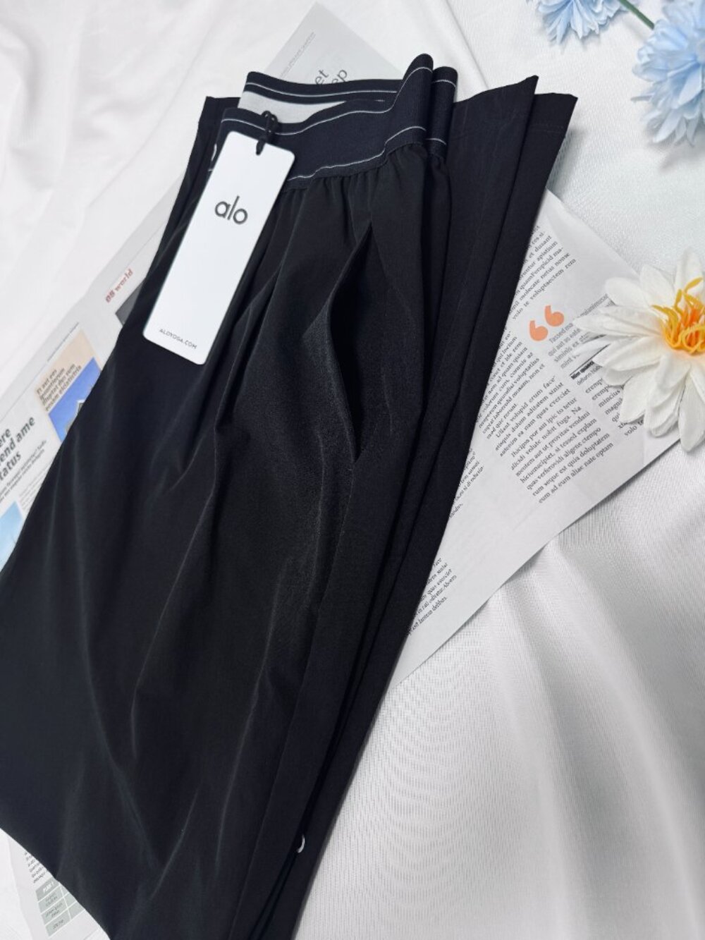 NWT🖤ALO Yoga Suit Up Black Pants🧘‍♀️（Regular）Leg-Lengthening Work/Casual - Picture 6 of 8
